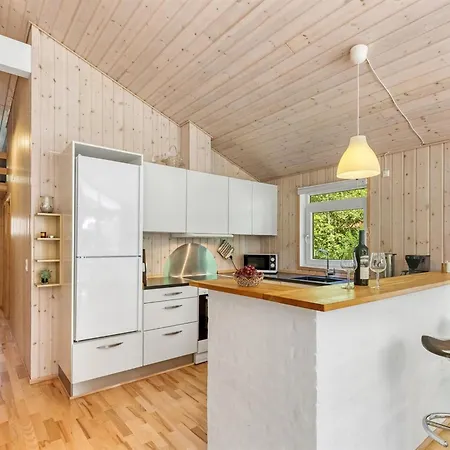 Hertta - 200m From The Sea By Interhome Semesterbostad
